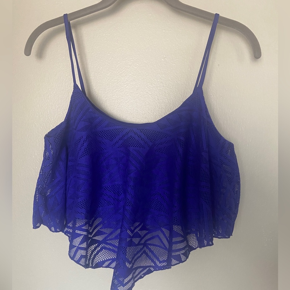 Charlotte Russe flowy crop top